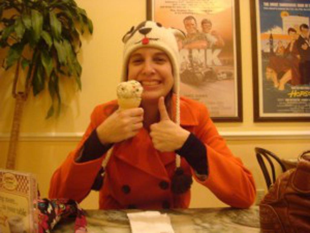 Meghan holding ice cream 